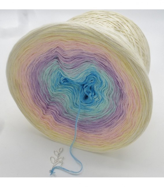 Pastellinchen (pastel rabbit) - 4 ply gradient yarn - image 8