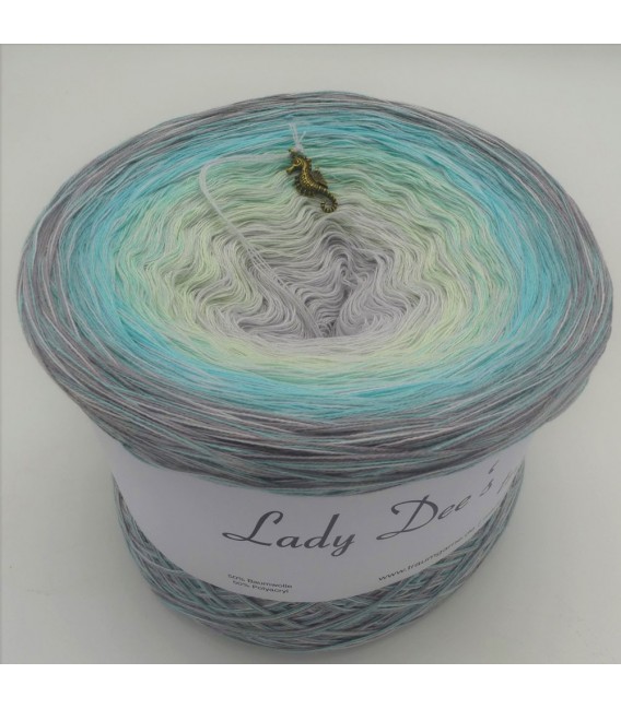 Edelchen in Mint (Nobles in Mint) - 4 ply gradient yarn - image 1
