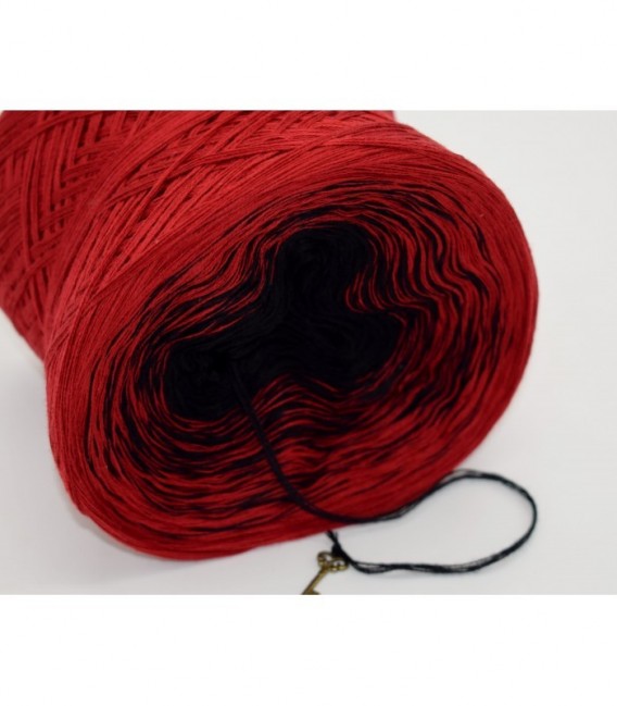Vampirella - 5 ply gradient yarn image 8