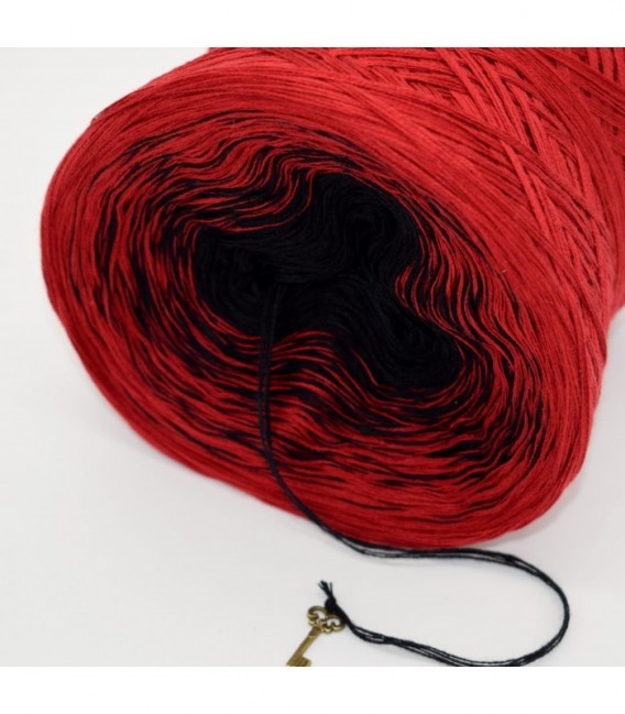 Vampirella - 5 ply gradient yarn image 9