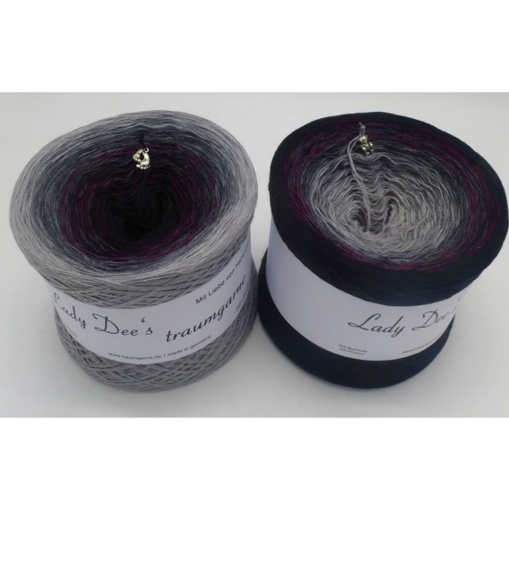 Farbklecks in Vino (Color blob in Vino) - 4 ply gradient yarn - image 1