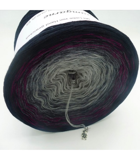 Farbklecks in Vino (Color blob in Vino) - 4 ply gradient yarn - image 5