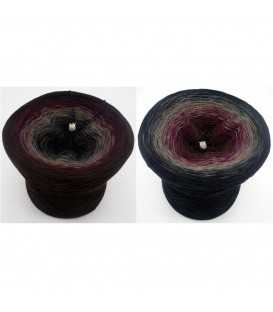 Dunkle Schatten - 4 ply gradient yarn