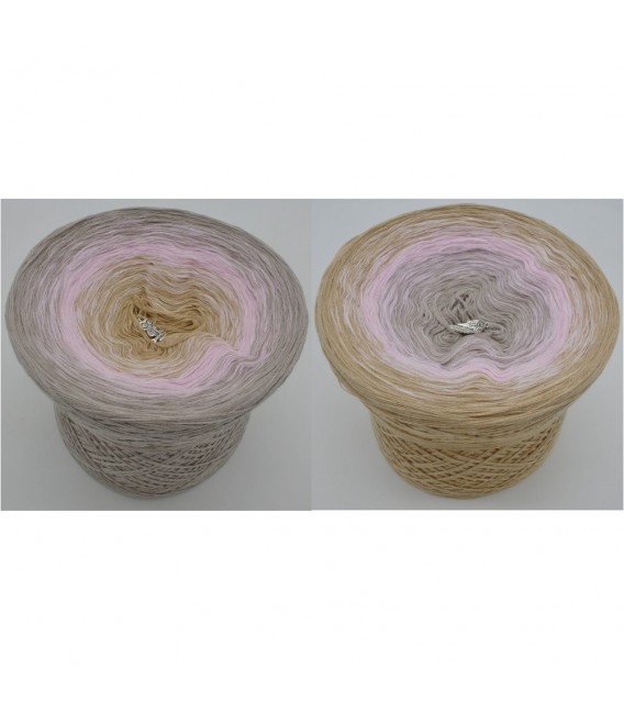 Sanfter Blick (gentle glance) - 4 ply gradient yarn - image 1