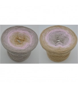 Sanfter Blick (gentle glance) - 4 ply gradient yarn - image 1
