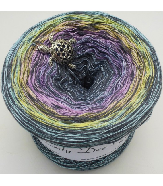 Sonderbobbel Nr. 3 (Special Bobbel No. 3) - 4 ply gradient yarn - image 1