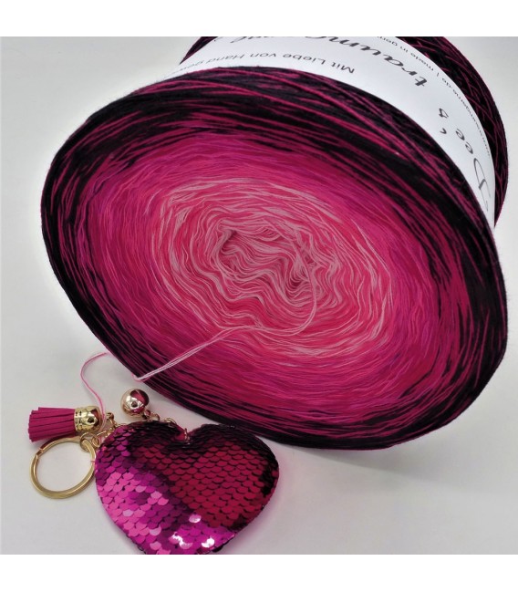 Heart Breaker - 4 ply gradient yarn - image 4