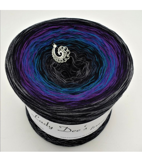 Power of Universe - 4 ply gradient yarn - image 1
