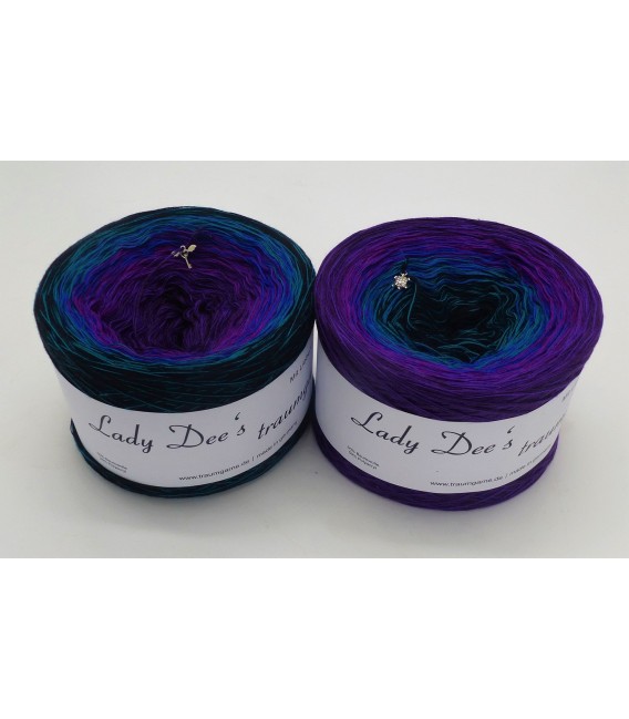 Dunkle Sehnsucht (Dark longing) - 4 ply gradient yarn - image 1
