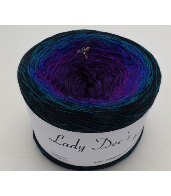 Dunkle Sehnsucht (Dark longing) - 4 ply gradient yarn - image 4